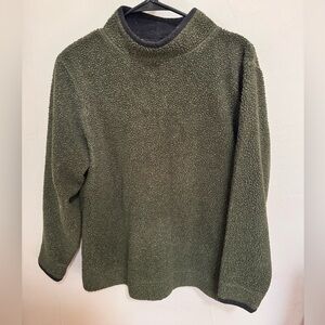 L.L. Bean Black and Green Women's Pullover